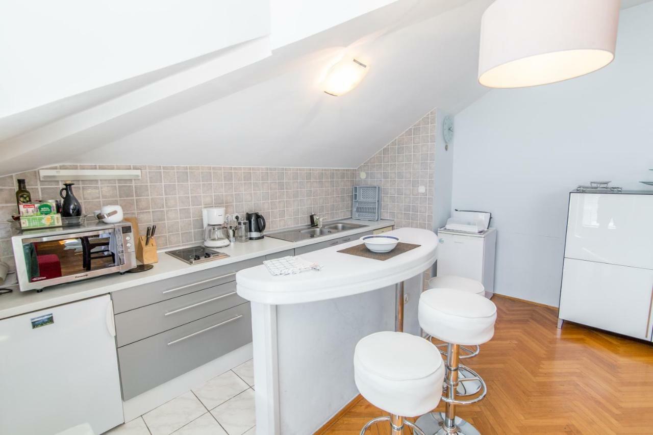 Penthouse And Piano Nobile Prkg Wifi Garden Near Beach Away From Roads Opatija Extérieur photo